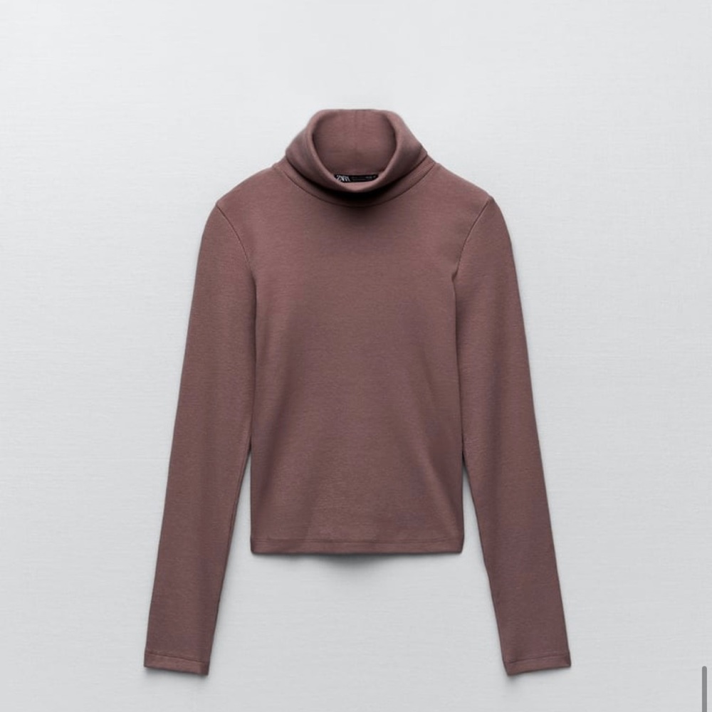 Zara Long sleeve T-shirt with a high neck. RIBBED T-SHIRT NWT